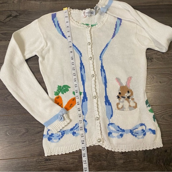 Vintage Eagleeyes Knit sweater Bunny Rabbit Spring time scene - Picture 11 of 11